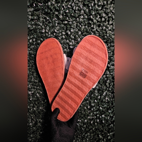 Chic Cream Bow Sandals - Picture 4 of 4